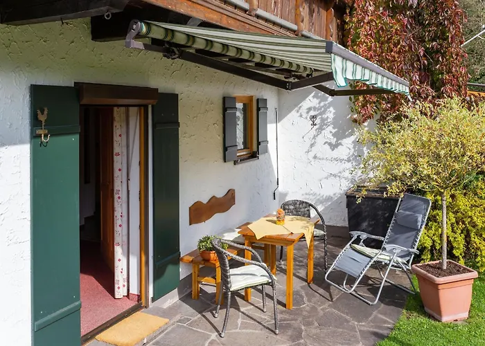 Alpenapartment Mit Garten *