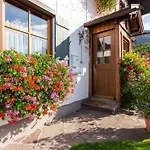 Alpenapartment Mit Garten