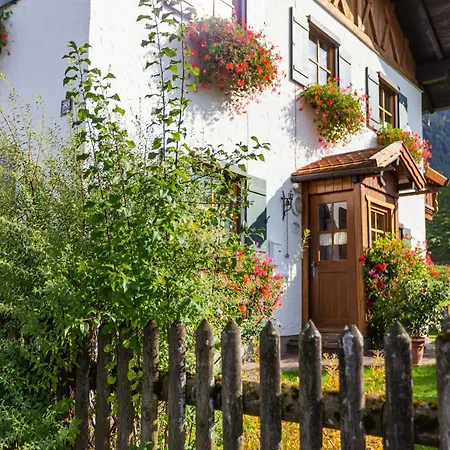 アパート Alpenapartment Mit Garten