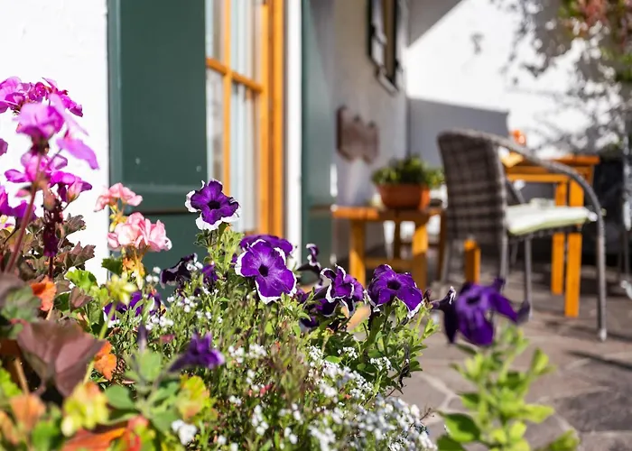 Alpenapartment Mit Garten