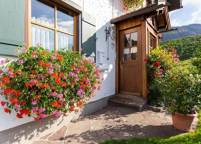 Alpenapartment Mit Garten